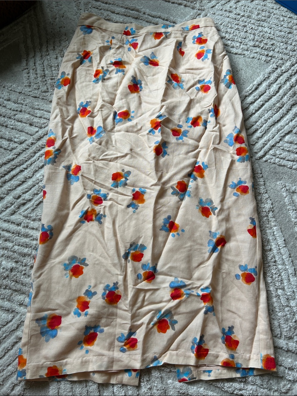 Hunter bell Floral Midi Skirt with Red and Blue Blooms
